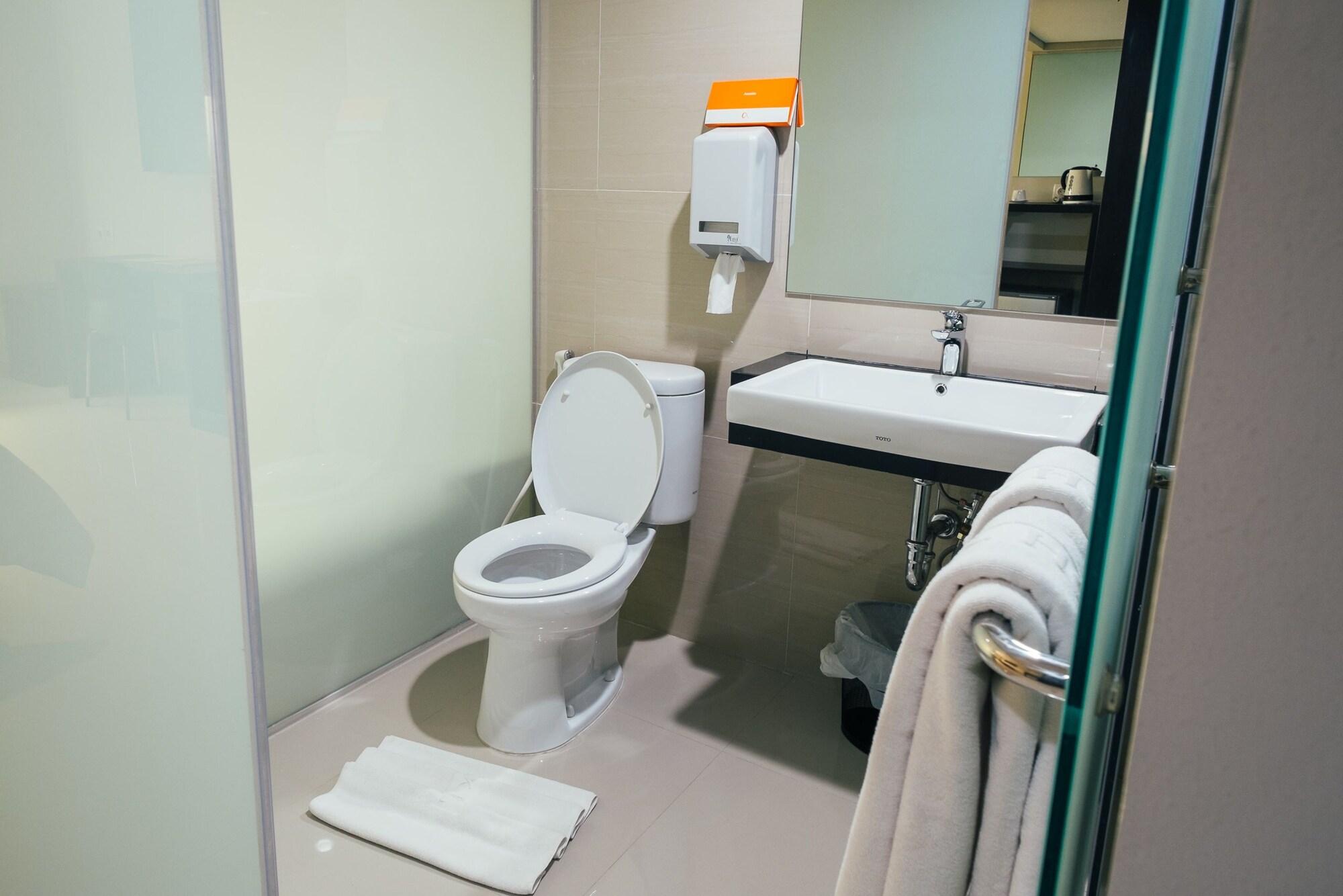 Alpha Hotel Пеканбару Екстериор снимка